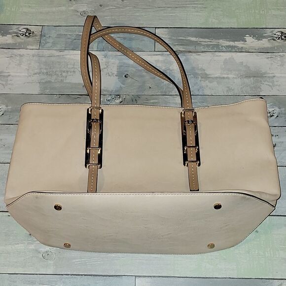 Larger Boutique Purse - Picture 1 of 5